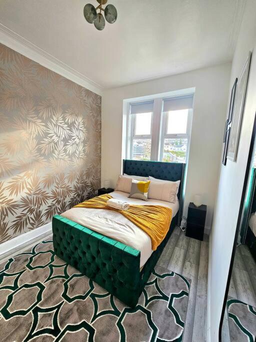 Spacious Haven With Free Parking Glasgow Exterior foto
